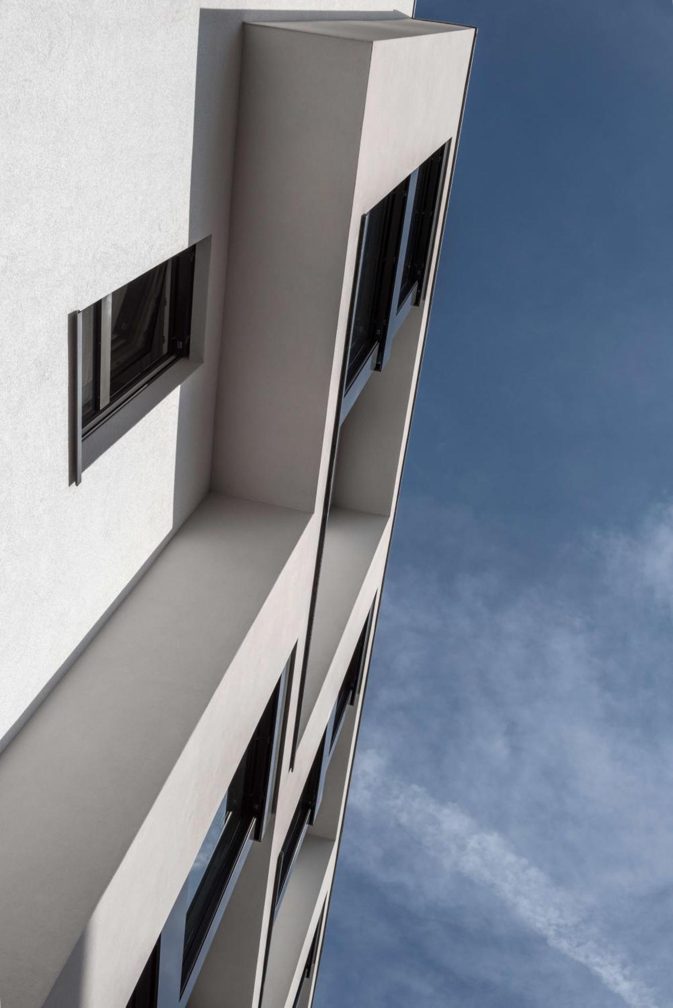 Base Nyon Hotel Exterior photo
